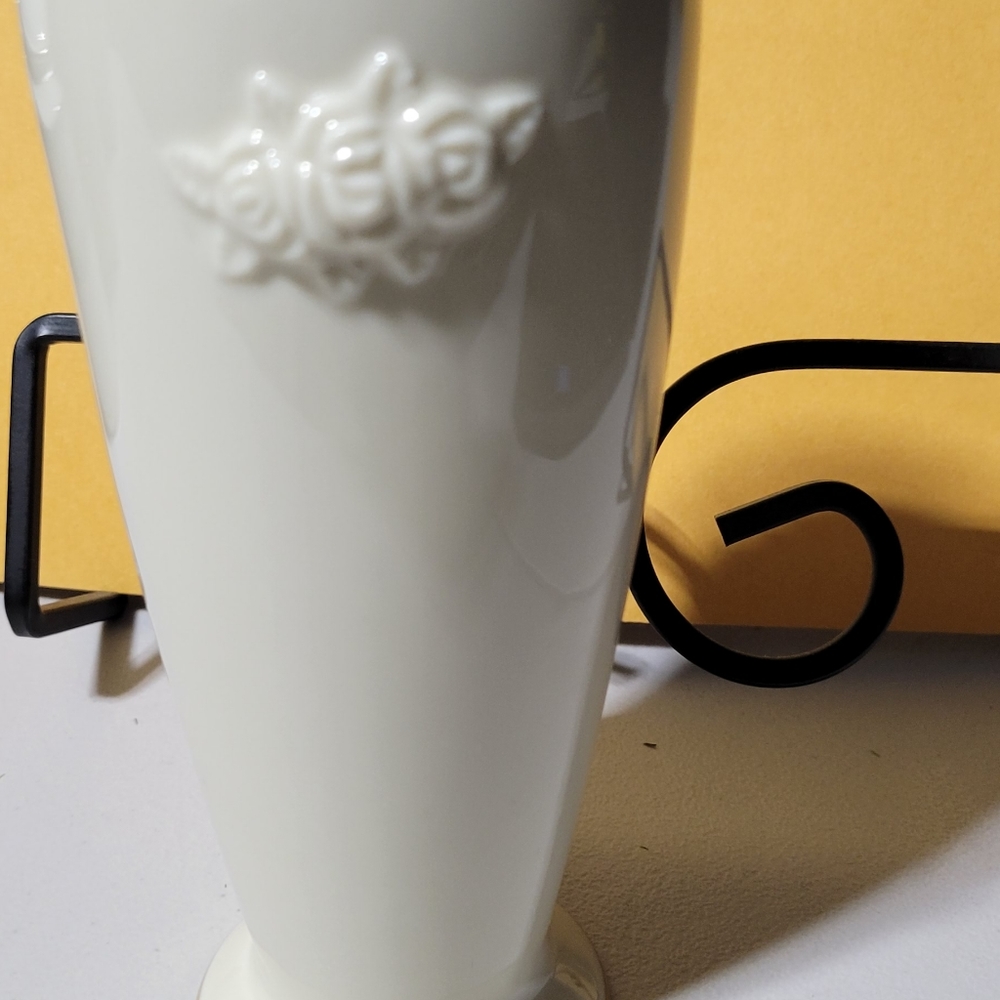 Lenox Rose Blossom Gold Trim Vase